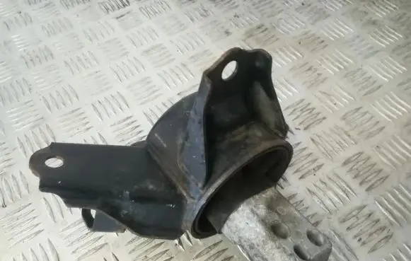 KIA Ceed Engine mount bracket