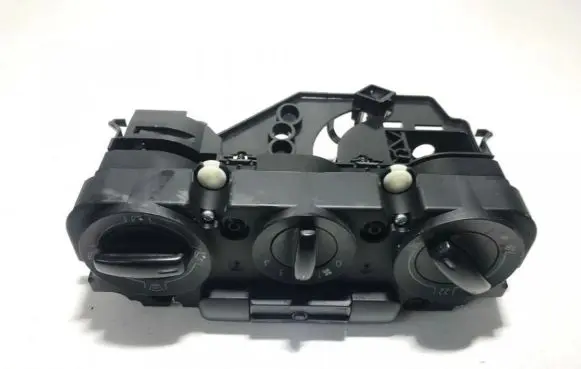 Volkswagen Golf V Climate control unit 742153