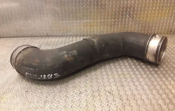 Mercedes-Benz E W211 Intercooler hose/pipe 2115282782