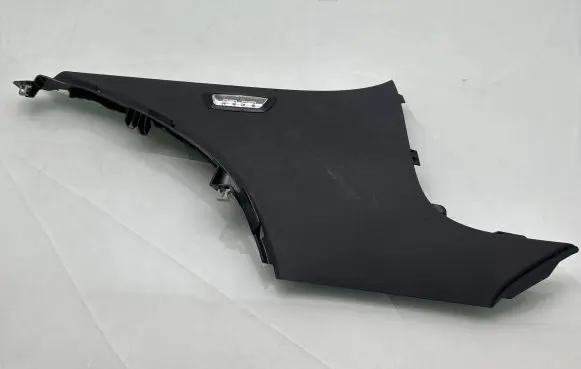 Mercedes-Benz GLC X253 C253 (D)pillar trim (top) A2536903300