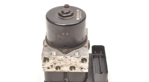 Volvo V50 ABS Pump 31274907
