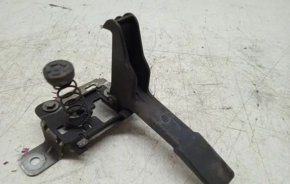 Renault Scenic III - Grand scenic III Engine bonnet/hood lock/latch loop/hook 658030002R
