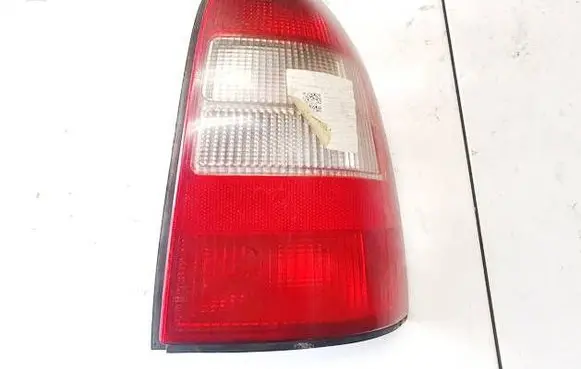 Opel Vectra B Rear/tail lights 90585003