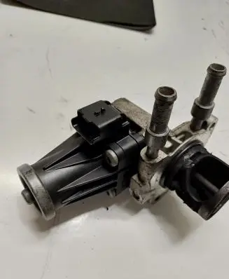Peugeot 3008 II EGR valve 5056391701