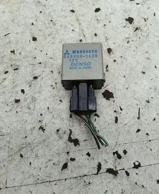 Mitsubishi Pajero Other relay MB894074 0689001630