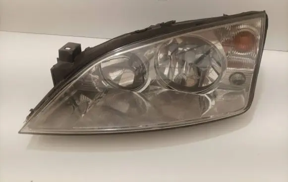 Ford Mondeo Mk III Headlight/headlamp 1S7113006AJ 0301174201