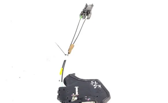 Toyota Hilux (AN10, AN20, AN30) Rear door lock 69060-0K040