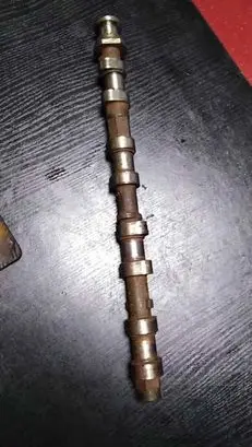 BMW 5 E39 Camshaft 2246500