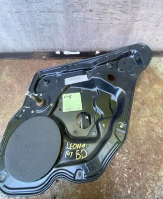 Seat Leon (1M) Rear door manual window regulator 