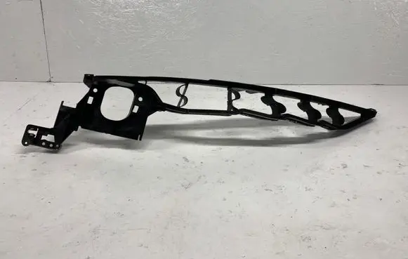 BMW X6 E71 Fender mounting bracket 51127157989