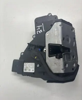 Seat Alhambra (Mk2) Sliding door lock 7N0839015B 7N0839015