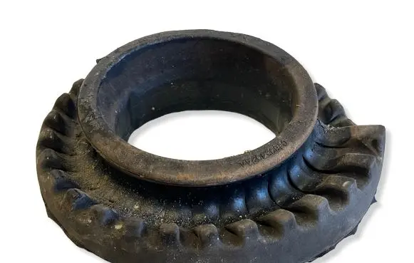 Maserati Ghibli Front coil spring rubber mount 04895452AA