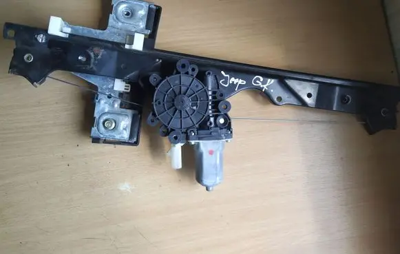 Jeep Cherokee Rear door window regulator motor 55394229AB 1792005A