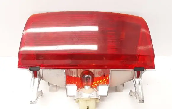 Nissan Micra Third/center stoplight