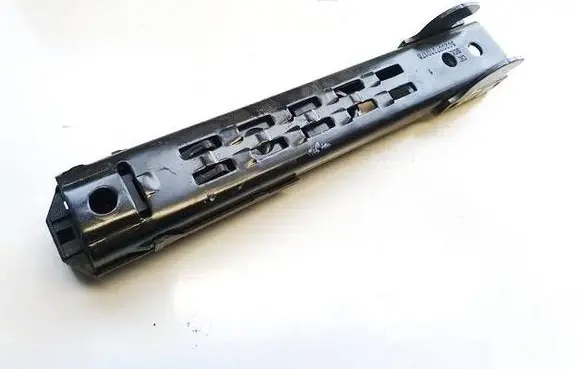 Seat Toledo III (5P) Seat belt adjustment rail 1t0857819