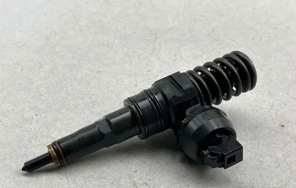 Fuel injector