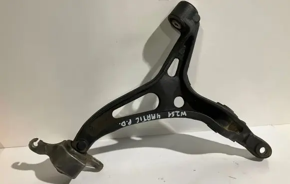 Mercedes-Benz R W251 Front lower control arm/wishbone