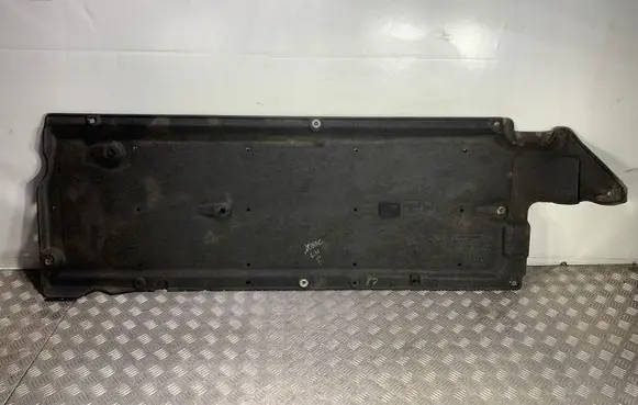 Hyundai Ioniq Center/middle under tray cover 