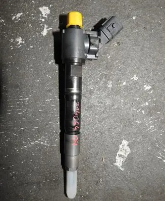 Volvo V60 Fuel injector 31405404 VEA13-2370010-AAB