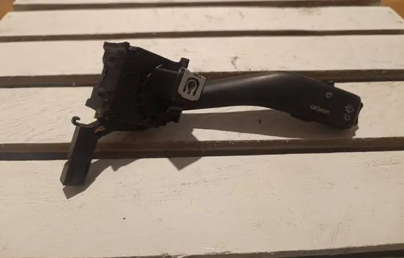 Audi A3 S3 8P Wiper control stalk 1K0953519A CZK03 01203506