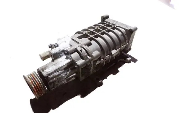 Volkswagen Golf V Supercharger 03C276 325484 03C145601E