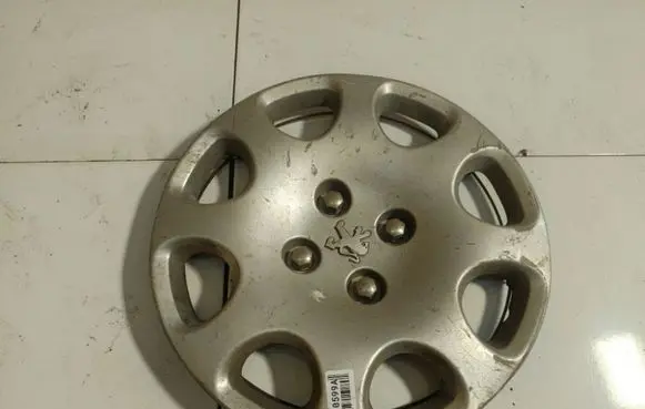 Peugeot 406 R15 wheel hub/cap/trim 9637540880