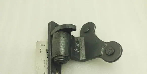 Mercedes-Benz E W212 Rear door lower hinge A047058