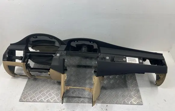 BMW 5 E60 E61 Dashboard 7063257 19301120049