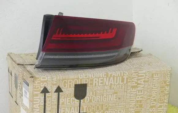 Rear/tail lights
