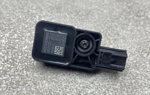 Opel Insignia B Airbag deployment crash/impact sensor 13509730