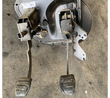 Renault Master II Pedal assembly 8200021477