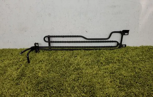 Mercedes-Benz E W212 Power steering radiator A2044601024