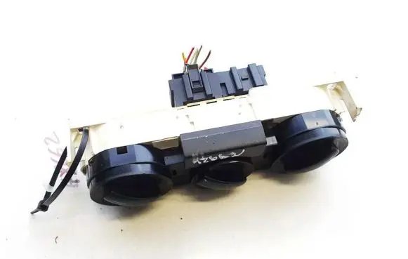 Volkswagen Polo Climate control unit 6q0819045q