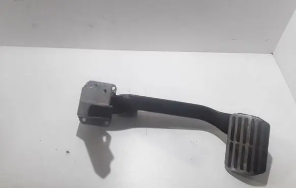 Volkswagen Phaeton Brake pedal 3D172196D