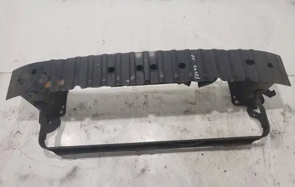 Ford Focus Front bumper cross member 8V41S10948A GK170029