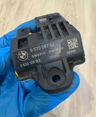 BMW 5 F10 F11 Glow plug pre-heat relay 857008702 0522120103 HW05409
