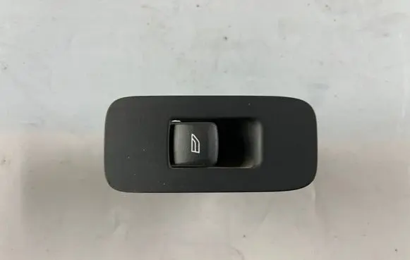 Volvo V40 Electric window control switch 31394840