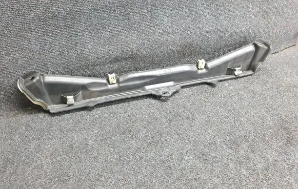 BMW 5 G30 G31 Other engine bay part 7340190