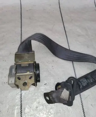 Mitsubishi Pajero Sport I Rear seatbelt E40428050