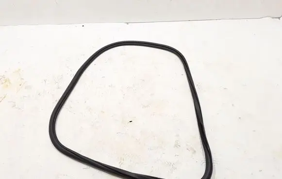 Volvo S60 Rear door rubber seal (on body) 32328843