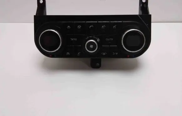 Nissan Qashqai Interior fan control switch 27500BR56D