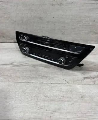 BMW 5 G30 G31 Climate control unit 6826844 C6826844 11419110