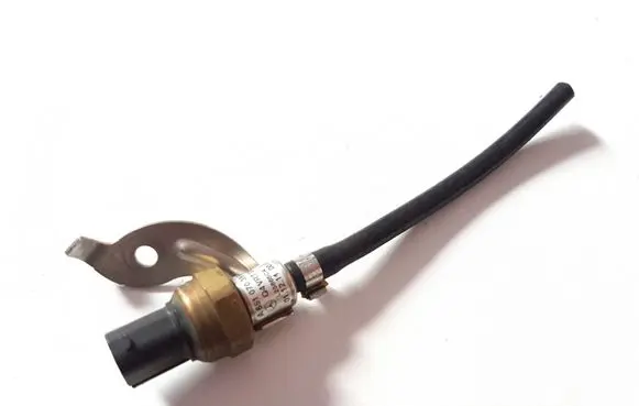 Fuel pressure sensor