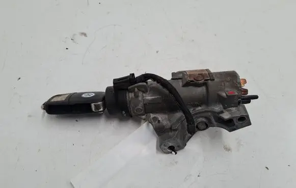 Volkswagen New Beetle Ignition lock 4B0905851N