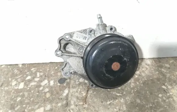 Mercedes-Benz C W205 Water pump A6512006001