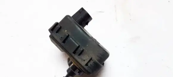 Opel Zafira A Headlight level adjustment motor 