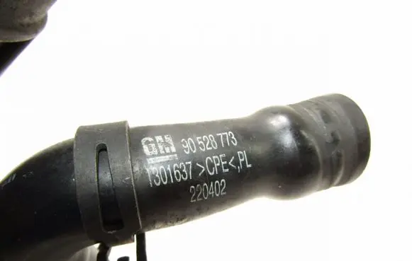 Opel Vectra C Air intake hose/pipe 90528773