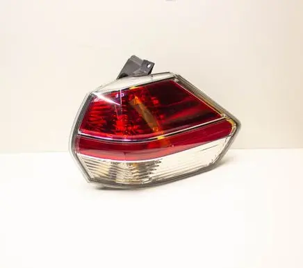 Nissan X-Trail T32 Rear/tail lights 22017939