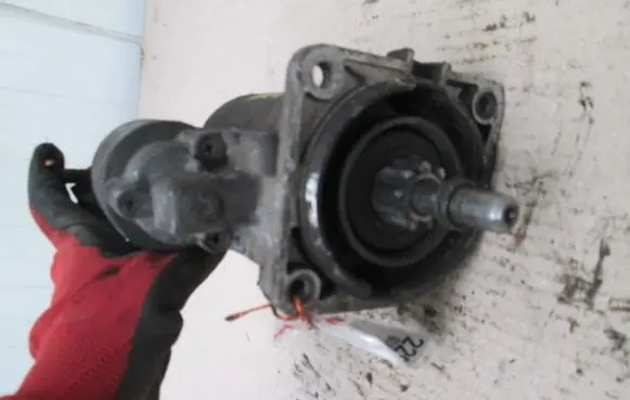 Volkswagen Jetta II Starter motor