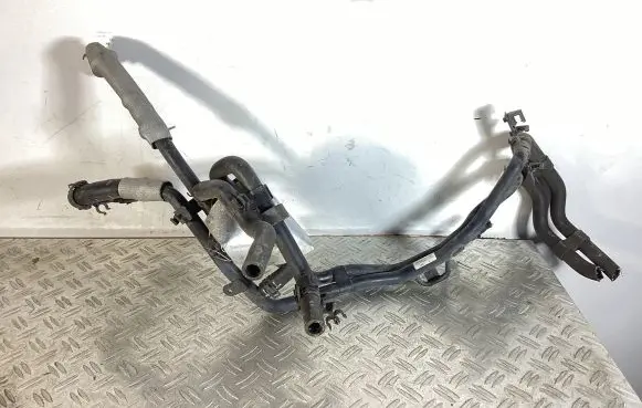 Volkswagen Touareg II Engine coolant pipe/hose 7P6121070BP 7P6122157E 7P6121156D